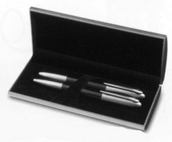 Набор Sollaris перьевая и шариковая ручка в подар. футляре, черный