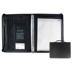 Папка-портфель для документов на молнии с блокнотом и калькулятором черный