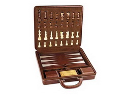 Игральный набор Маэстро в кожаном кейсе: шахматы, нарды, криббэдж