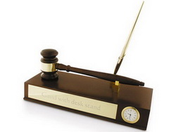 Настольный прибор Босс с молотком для совещаний, часами и ручкой