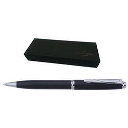 Ручка шариковая Pierre Cardin GAMME Classic, латунь с матовым покрытием, отделка и детали дизайна - сталь и хром