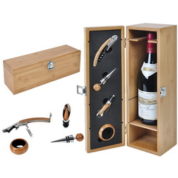 Винный набор в деревянной коробке под бутылку: нож сомелье со штопором, пробка, воронка, капельное кольцо