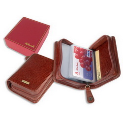 Футляр для визитных и кредитных карточек Diplomat на молнии, кожа, Швейцария,
