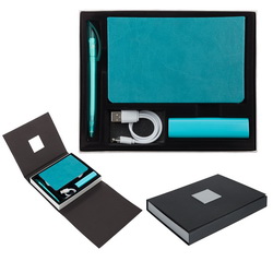 Подарочный набор: ежедневник недатированный формата А6, внешний аккумулятор, 2000 mAh, ручка шариковая, пластик, картон, искусственная кожа