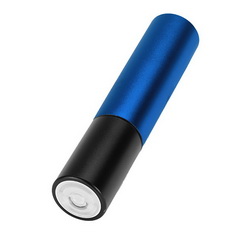 Портативное зарядное устройство с фонариком, 3000 mAh, в комплекте провод со сменными разъемами: Mini-USB, Micro-USB и Lightining, металл