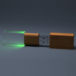 Флэш-карта 4Gb, стекло, деревянный колпачок, с зеленой подсветкой и лазерной гравировкой 3D внутри стекла