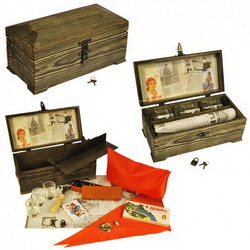 Набор Неприкосновенный запас ( открывалка, 3 граненые рюмки, домино, карты, газета 