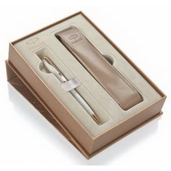 Набор Parker Sonnet: ручка Pearl PGT, чехол для ручки, в подарочной коробке