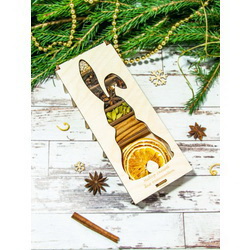 Набор специй для глинтвейна "Символ года - Кролик" в деревянной подарочной коробке: кольца апельсина, палочки корицы, бадьян (звездочки), кардамон зеленый (целый), гвоздика (целая), имбирь, 110 гр.; рецепт рождественского глинтвейна на обор