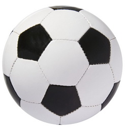 Мяч футбольный, размер 5, искусственная кожа, покрытие — глянцевый ПВХ, 3-слойная конструкция обшивки. Поставляется в спущенном состоянии