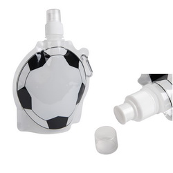 Мягкая емкость для воды "Футбольный мяч" V=550мл, с карабином, пластик.