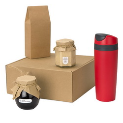 Подарочный набор "Сладкоежка": термокружка, 450 мл, пластик, чай черный, 95г, варенье черничное, 325г, крем-мед с кокосом и миндалем, 250г