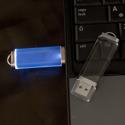Флэш-карта USB, 8Gb,пластик, с подсветкой