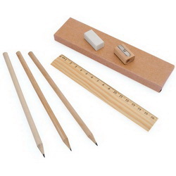 Канцелярский набор: карандаш простой (3 штуки), линейка,точилка и ластик, дерево, резина, в картонной коробке