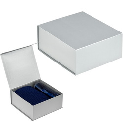 Подарочная коробка с крышкой на магните, переплетный картон