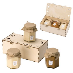 Подарочный набор "Звездная ночь" в коробке из березовой фанеры: 3 баночки крем-мёда с ванилью, кокосом и миндалём, кофе